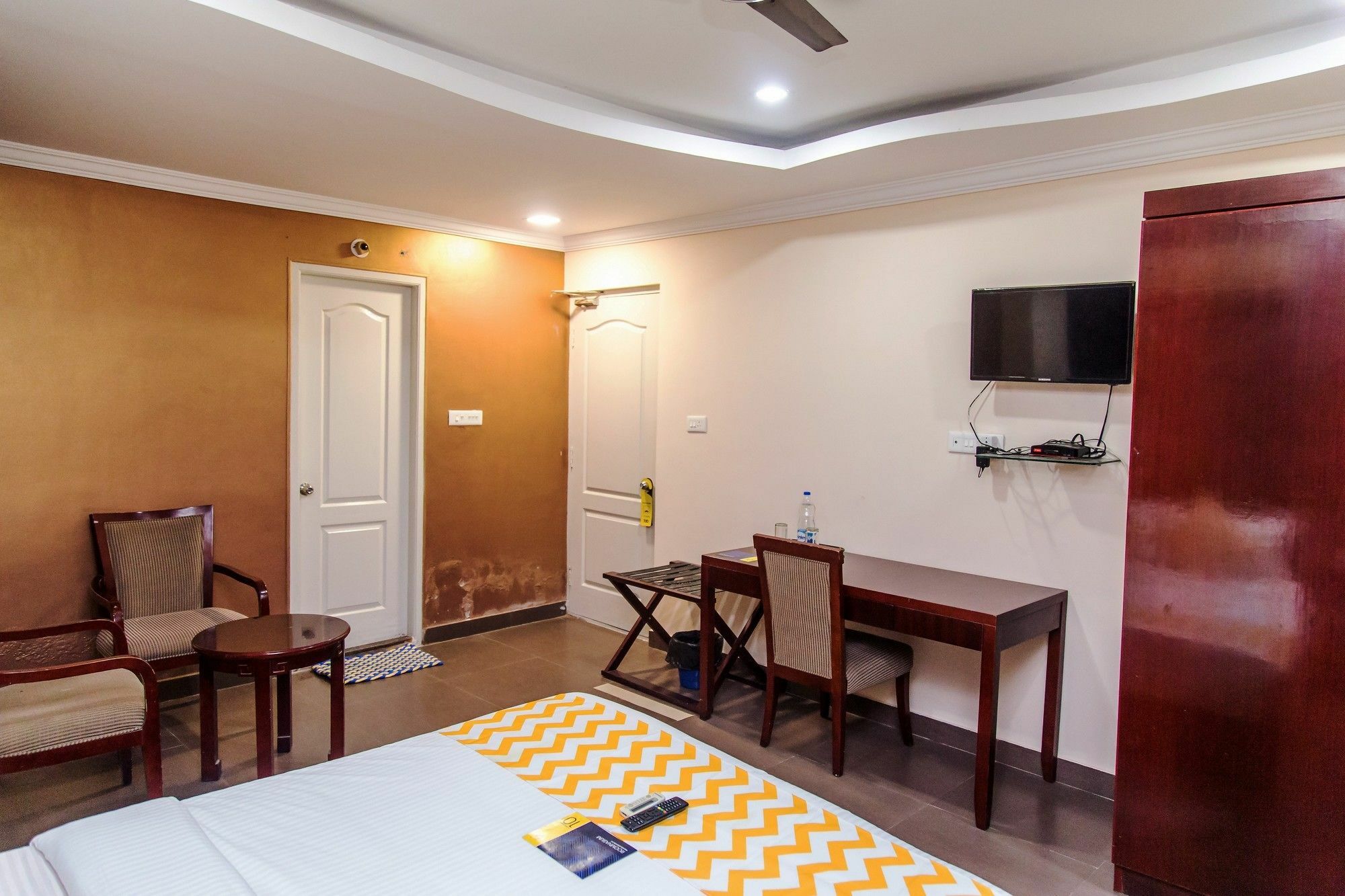 Fabexpress Oriental Suites III - Btm Mico Layout Bangalore Eksteriør billede
